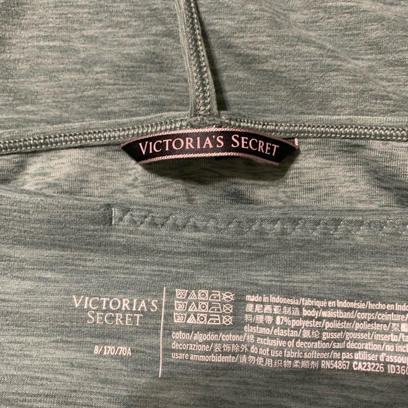 Victory Secret Two Piece Athletic Set. Size Small - Picture 6 of 11